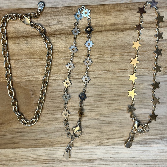 Forever 21 5 Assorted Gold Bracelets - Picture 1 of 2